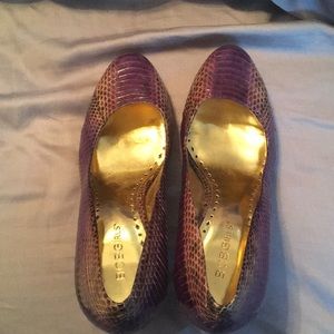 BCBGirls Women’s Calista Leather Pump
